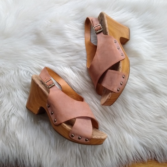 Kork-Ease Shoes - Kork Ease • blush leather wood heel sandals